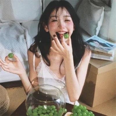 义胆红唇